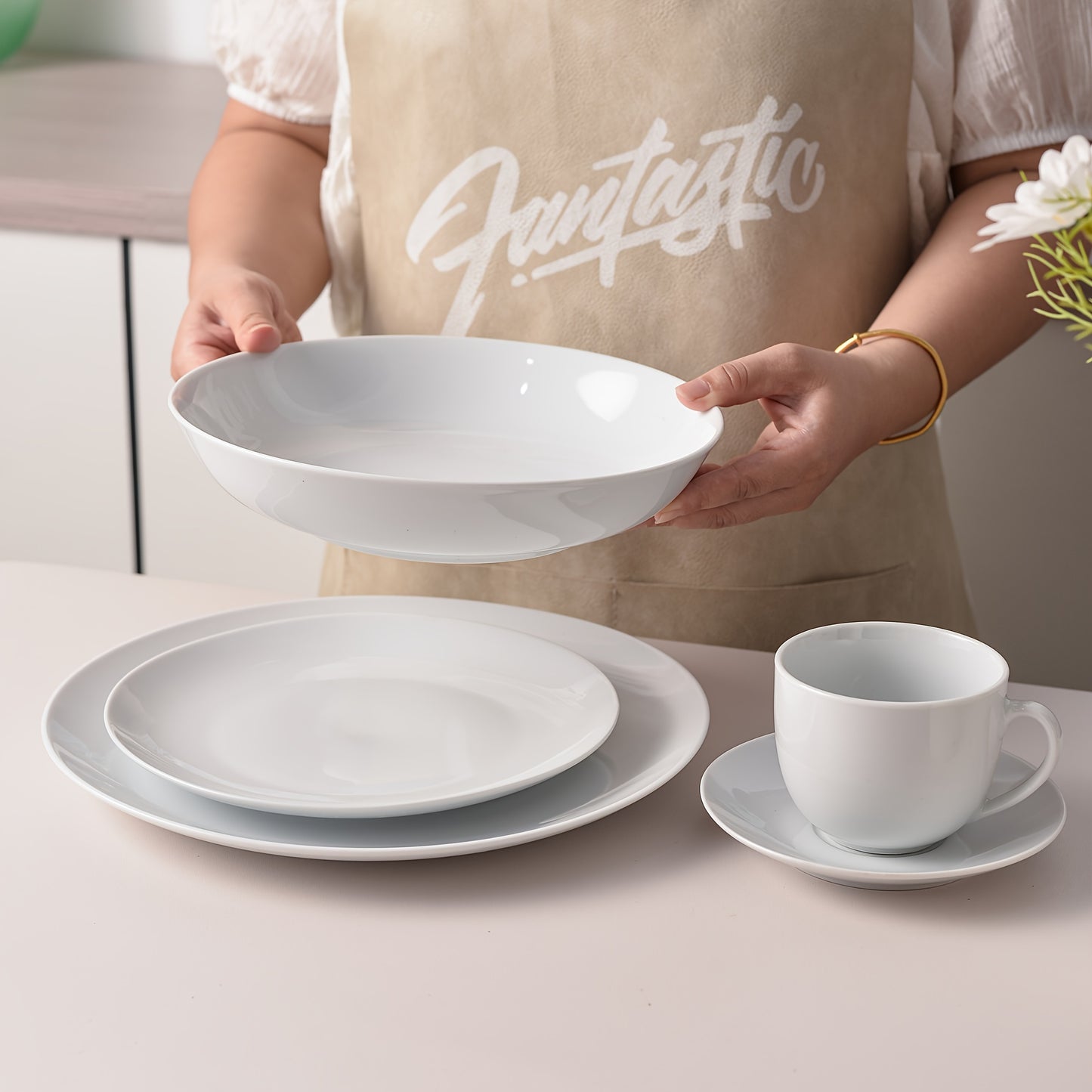 Service de table en porcelaine blanche 30 pièces pour 6 personnes